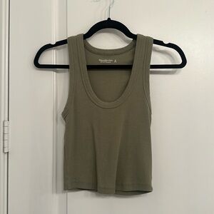 Abercrombie scoop neck tank!